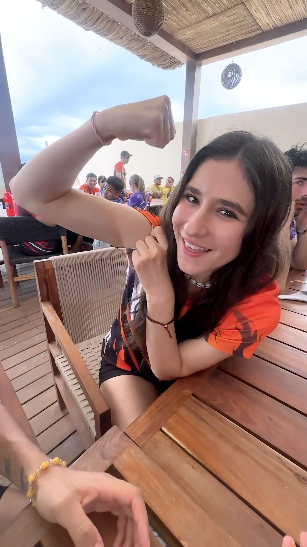 Mi Amiga Gemela Me Muestra Su Talento Oculto ?