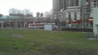MTR Light Rail 1024 arriving at Tin Wing (天榮) Wealth