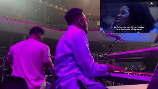 African Praise Medley with Tobi Jeff