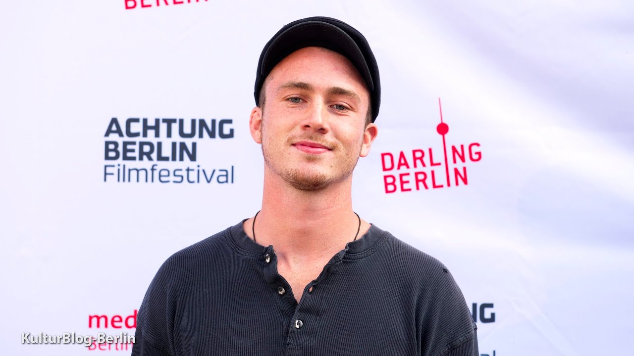 WIR SIND JETZT Justus Johannsen im Gespräch YouTube WIR SIND JETZT Justus Johannsen im Gespräch YouTube