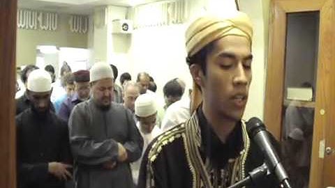 تلاوة مؤثرة للقارئ المغربي يوسف الدغوش