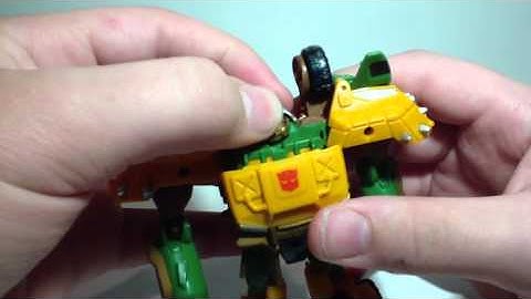 Video Review of the Transformers Prime Beast Hunters Cyberverse Commander Class Bulkhead
