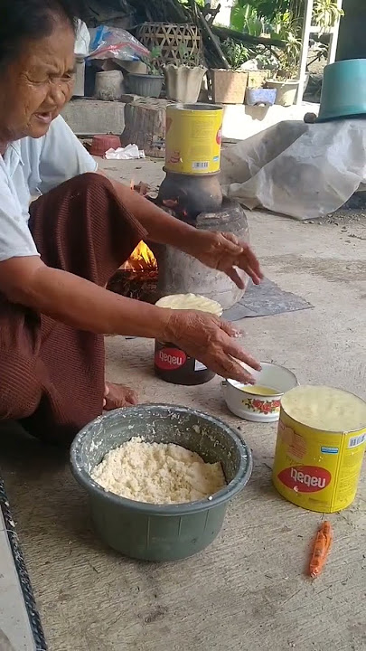 Bikin kerupuk singkong dg cara tradisional#mertua #menantu #baik #masakanrumahan #traditional
