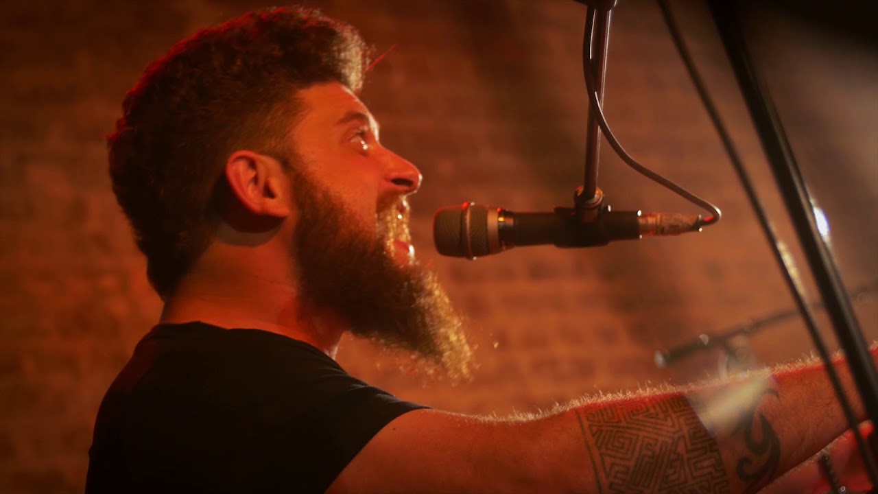 Robert Jon & The Wreck "Old Friend" [Badass Bands Live]