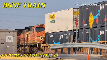 BNSF INTERMODEL TRAIN WITH JB HUNT AMAZON CONTAINERS  HODGKINS IL USA