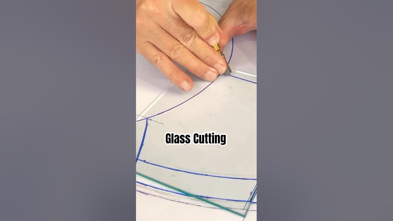 Glass cutting #glass #stainedglass 