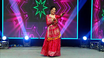 Lo Chali Main | Heart Warming Sangeet Dance Performance by BHABHI for Ladla DEVAR |