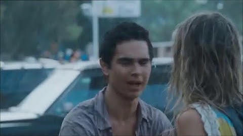 Elvis & Anabelle - Blake Lively - Bleeding out