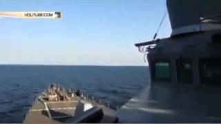 Полёт русского истребителя СУ-24 над американским эсминцем видео Российский Су 24 опять возле американского эсминца Donald Cook