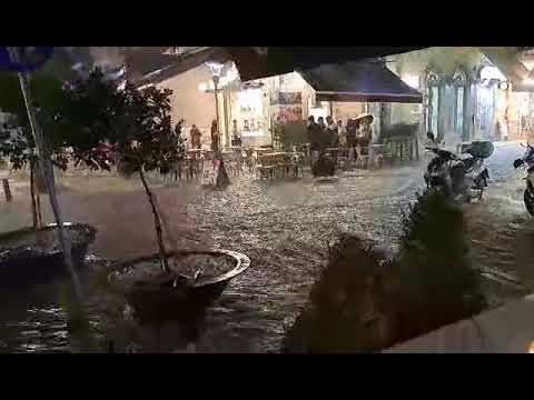 gnomip gr Πάτρα πλημμύρες σε καταστήματα