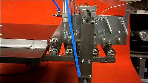 TD-1 Tape applicator