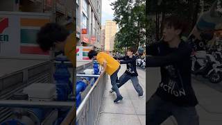 🤣我教的对吗？ Did I teach that right?#跑酷 #极限运动 #这操作都看傻了 #搞笑 #parkour
