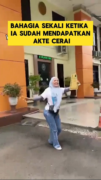 ketika janda keluar dari kantor pengadilan agama sangat bahagia sekali ‼️‼️ #janda #bahagia #goyang