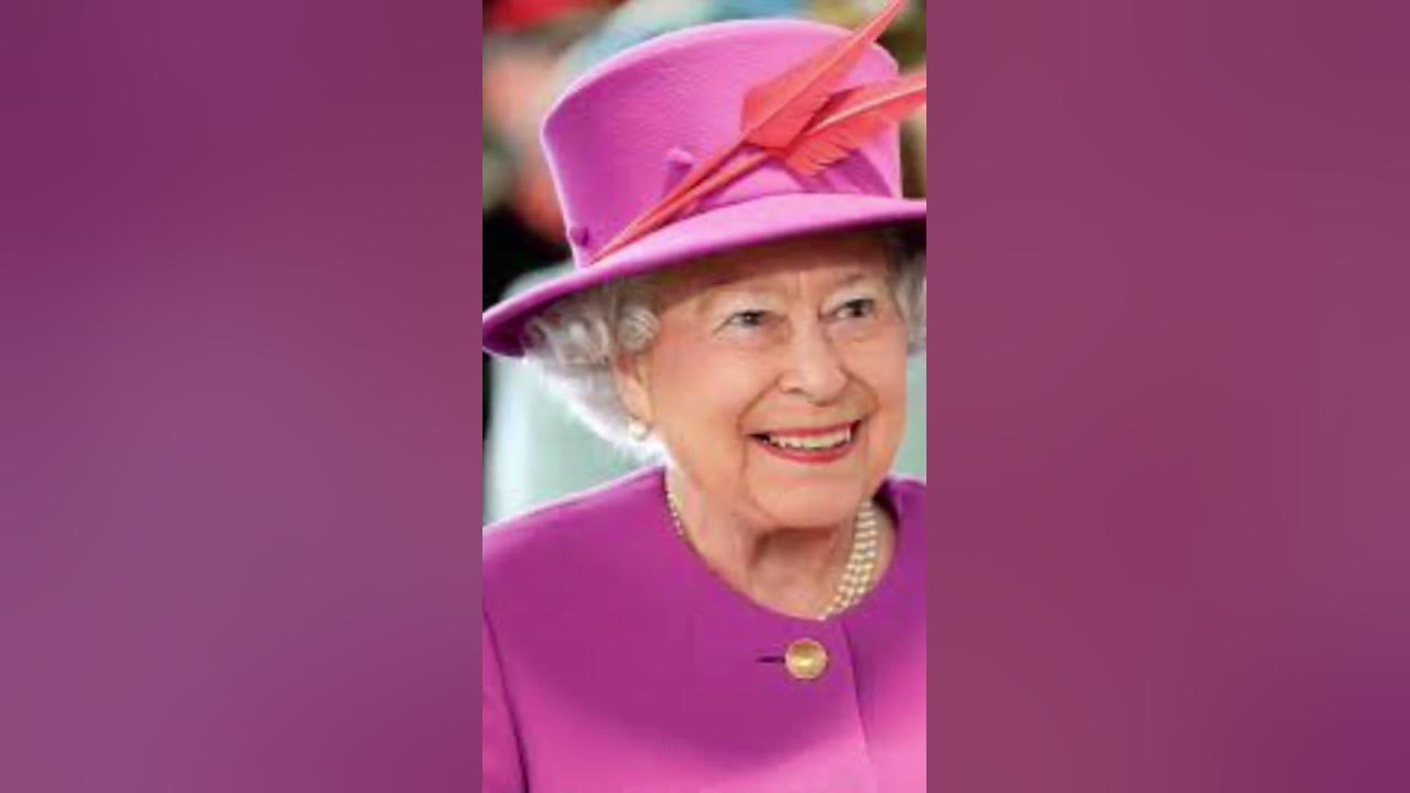 Material girl trend but queen Elizabeth?!? ￼