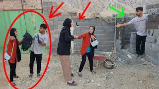 Setareh returns and the war with Hamideh beginsMehdi's unhappiness over the fight between twofriends