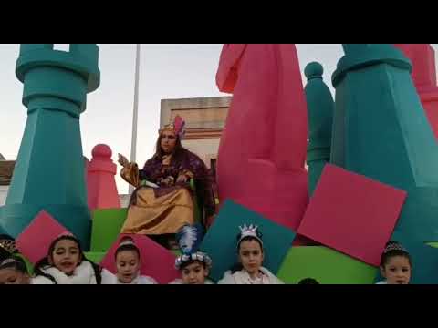 La Cabalgata de Reyes Magos de Dos Hermanas a su paso por la Avenida de Andalucía.