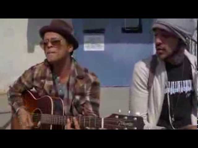 Travie McCoy: Billionaire ft. Bruno Mars (LIVE ACOUSTIC) class=