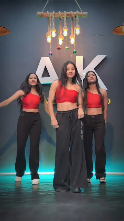 Tu nazm nazm sa mere ❤️ #dance #dancer #dancevideo #dancecover #explore #viral #bollywood #newtrend