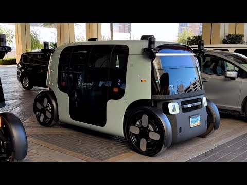 Riding a Zoox Autonomous Taxi in Las Vegas (from Resorts World Casino to Luxor North Entrance)