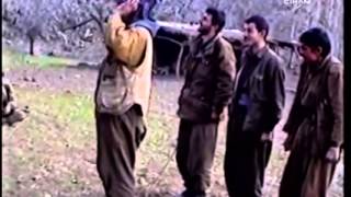 Pkkli Teröri̇stler Namazla Dalga Geçi̇yor