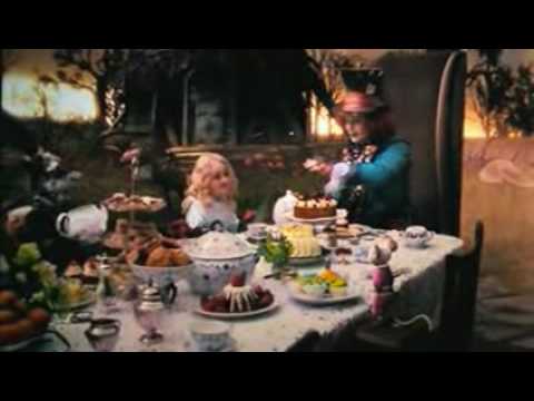 Tim Burton's Alice [Flashback Scene] - YouTube