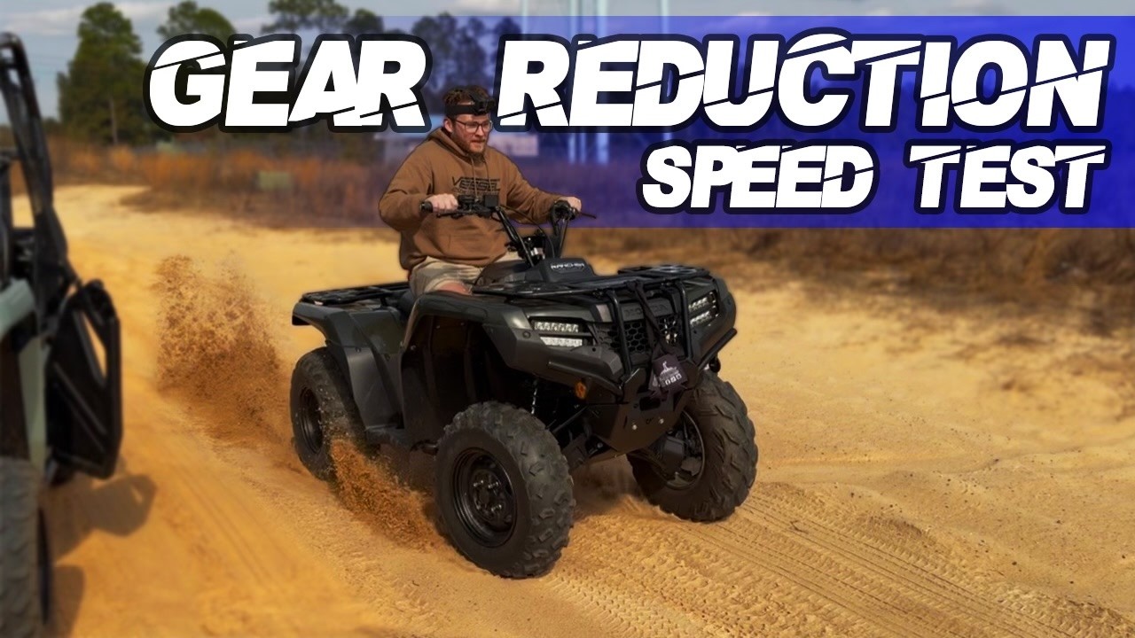 Тестирование максимальной скорости мотоцикла Honda Rancher 2026 года до и после установки редуктора.