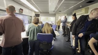 La reacción del equipo de Francino al conocer que ganaba el Ondas