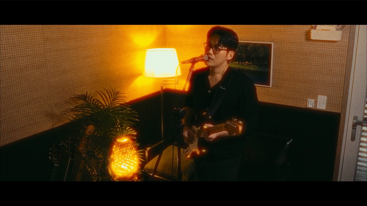 Watch 디너코트 (Dinner Coat) - Last Ocean | studio live clip on YouTube Watch 디너코트 (Dinner Coat) - Last Ocean | studio live clip on YouTube
