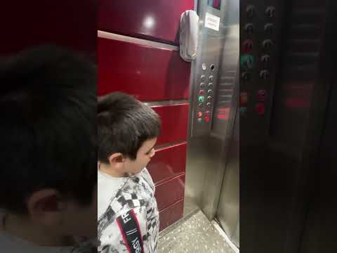 Güven vermeyen asansör
