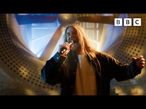 Sam Ryder performs SPACE MAN 👩‍🚀 Eurovision 2022 UK Entry 🇬🇧 The One Show - BBC