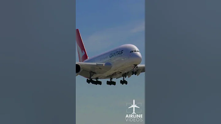 Qantas Airbus A380 Lands in Los Angeles