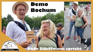 Selfies mit Bodo Schiffmann: Er redet auf der Grundrechte Demo in Bochum & lädt uns nach Berlin ein