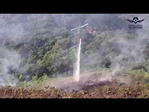 Con helicópteros Bell 212 y Huey II controlaron incendio en zona rural de Melgar