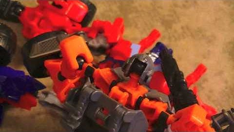 Transformers Age of Extinction Optimus and Drift vs Lockdown