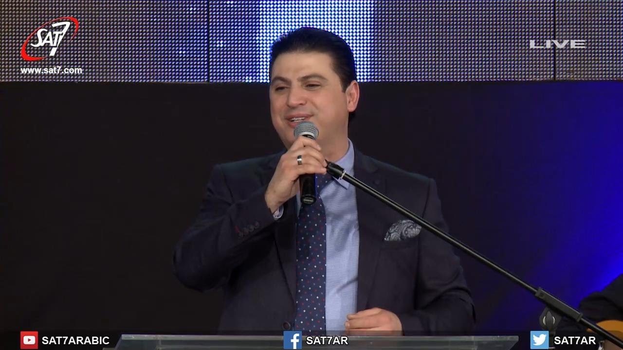 ترنيمة لما انفتحت جوه في قلبي عيون النور - المرنم زياد شحاده - مؤتمر Follow Me 2017