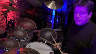 Steve Gadd revolutionized drumming with this #groove .