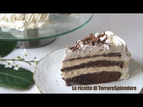 Torta di compleanno al cacao con mascarpone e caffè