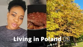 BLACK GIRL STRUGGLES IN POLAND