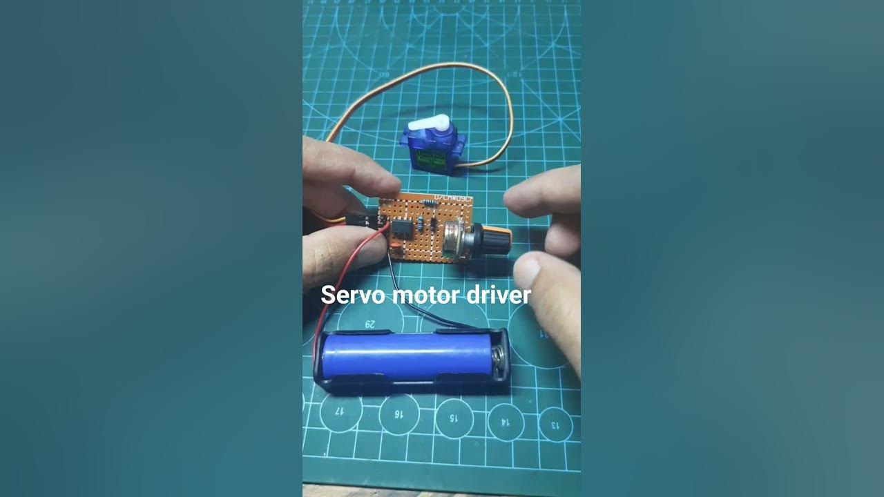 Build a simple servomotor driver • AranaCorp