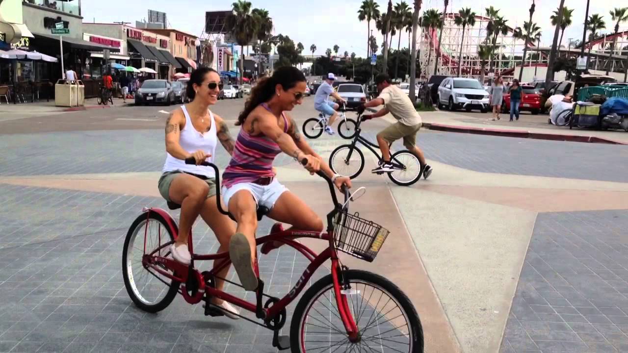 girls like you Tattooed Girls Riding Tandem Flatland !