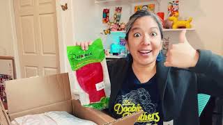 Talking about my Bargain balloons order  and balloon decor business.