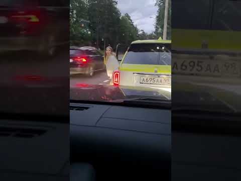 ДТП Rolls-Royce и Гелика! Ютуб канал Victoria Portfolio #shorts #VictoriaPortfolio