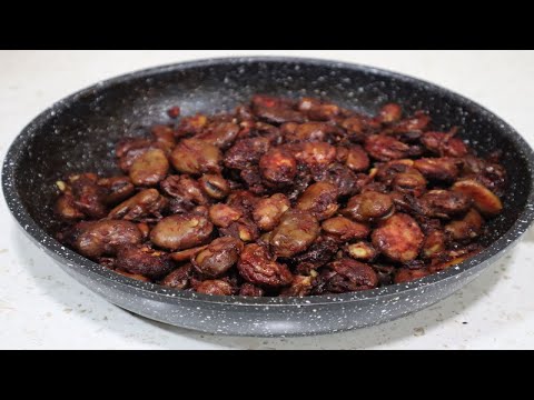 باقلاء مقليه بالتوابل و دبس الرمان اطيب و اشهر اكله من اكلات الشوارع