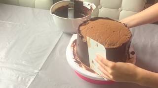 ● LISSAGE D&#39;UN LAYER CAKE AVEC ANGLE DROIT A LA GANACHE AU CHOCOLAT ♥