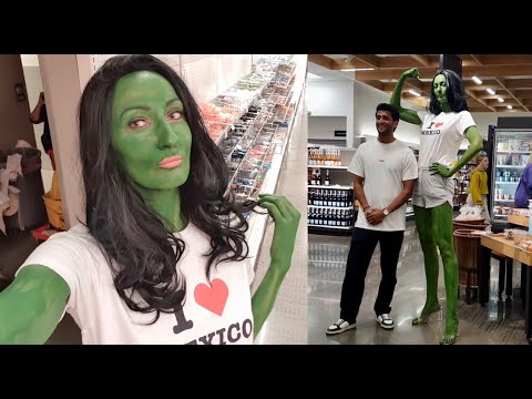 7FT TALL SHE HULK Cosplay
