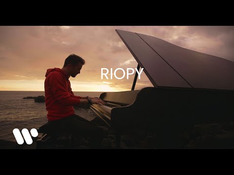 RIOPY - Sweet Dream [Official Music Video]