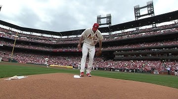 CHC@STL: Wainwright fans eight over seven