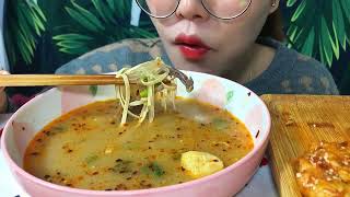 Duck blood vermicelli with sauce pancake || China mukbang || Chinese food