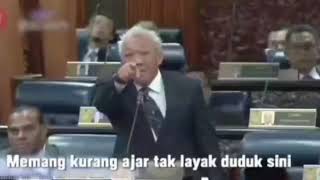 Cuplikan kata-kata sindiran buat DPR