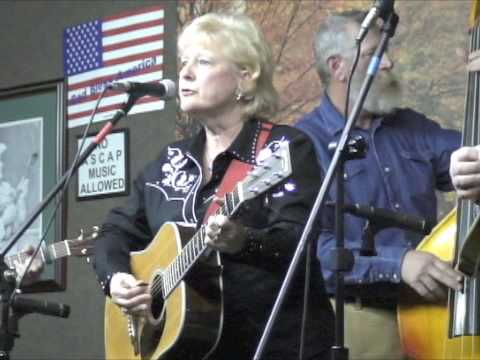 Open Stage @ Bill's - Gail & Gordon Pike & Friends...